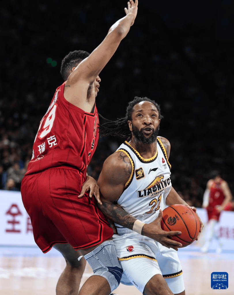 爱游戏在线登录-辽宁队全场碾压全国篮球锦标赛,如同剧本杀再现,爆冷的简单介绍