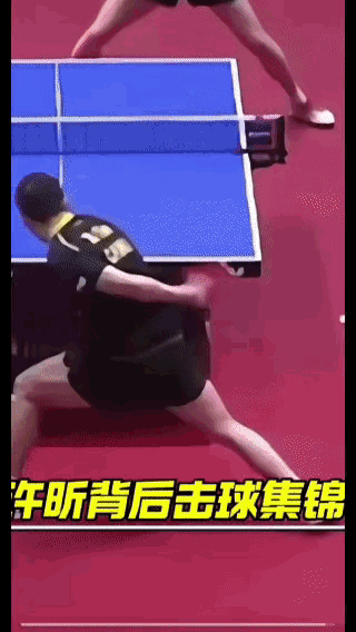 罗马后防稳固,成功挡住对手攻击 罗马后防稳固,成功挡住对手攻击