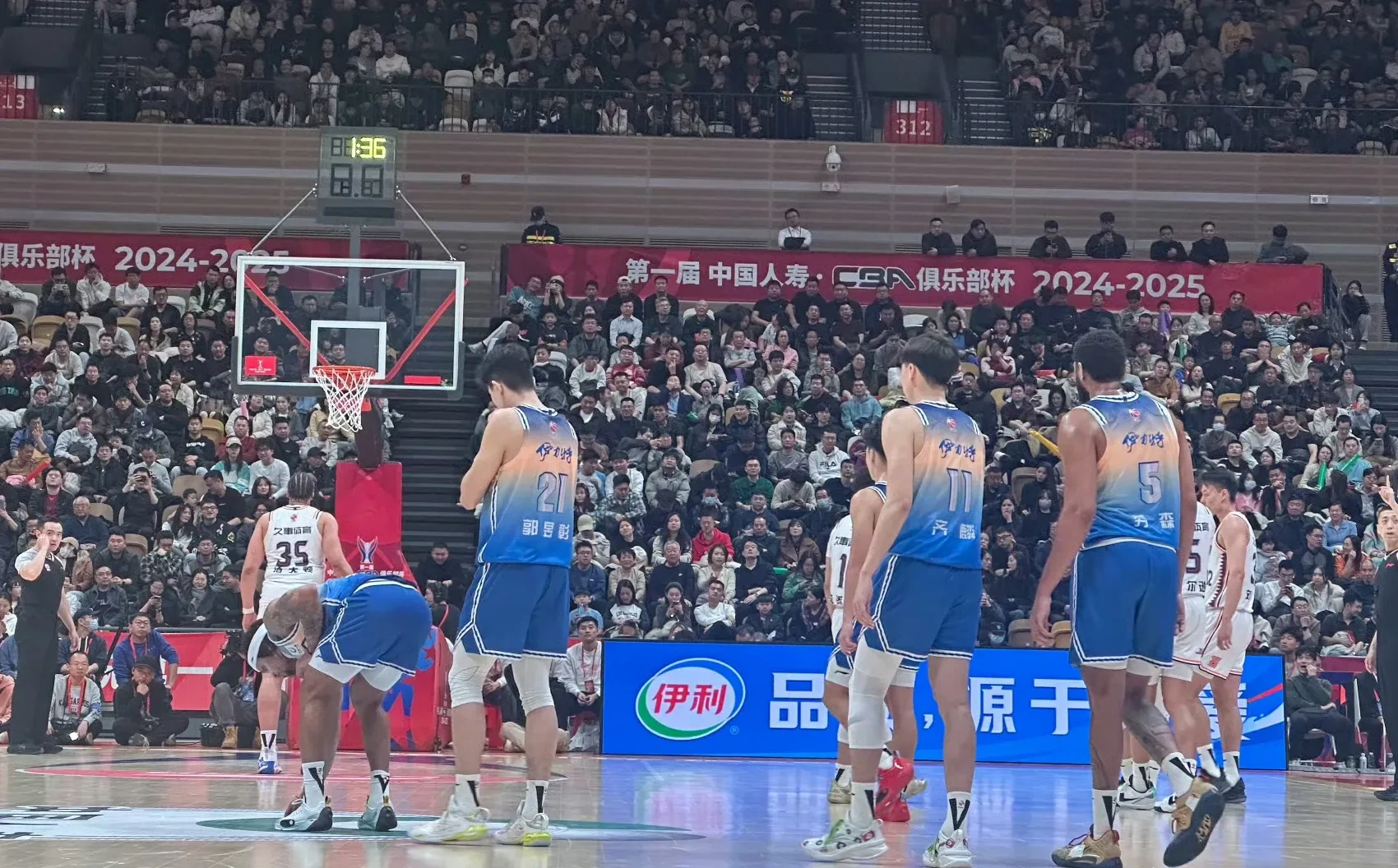 爱游戏网站-湖南男篮不敌强敌,遗憾失利再次重组阵容的简单介绍