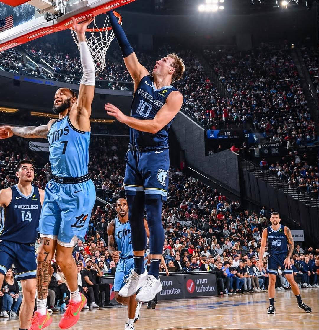 爱游戏官网入口-包含快船遭到热火虐杀,伦纳德孤掌难鸣的词条