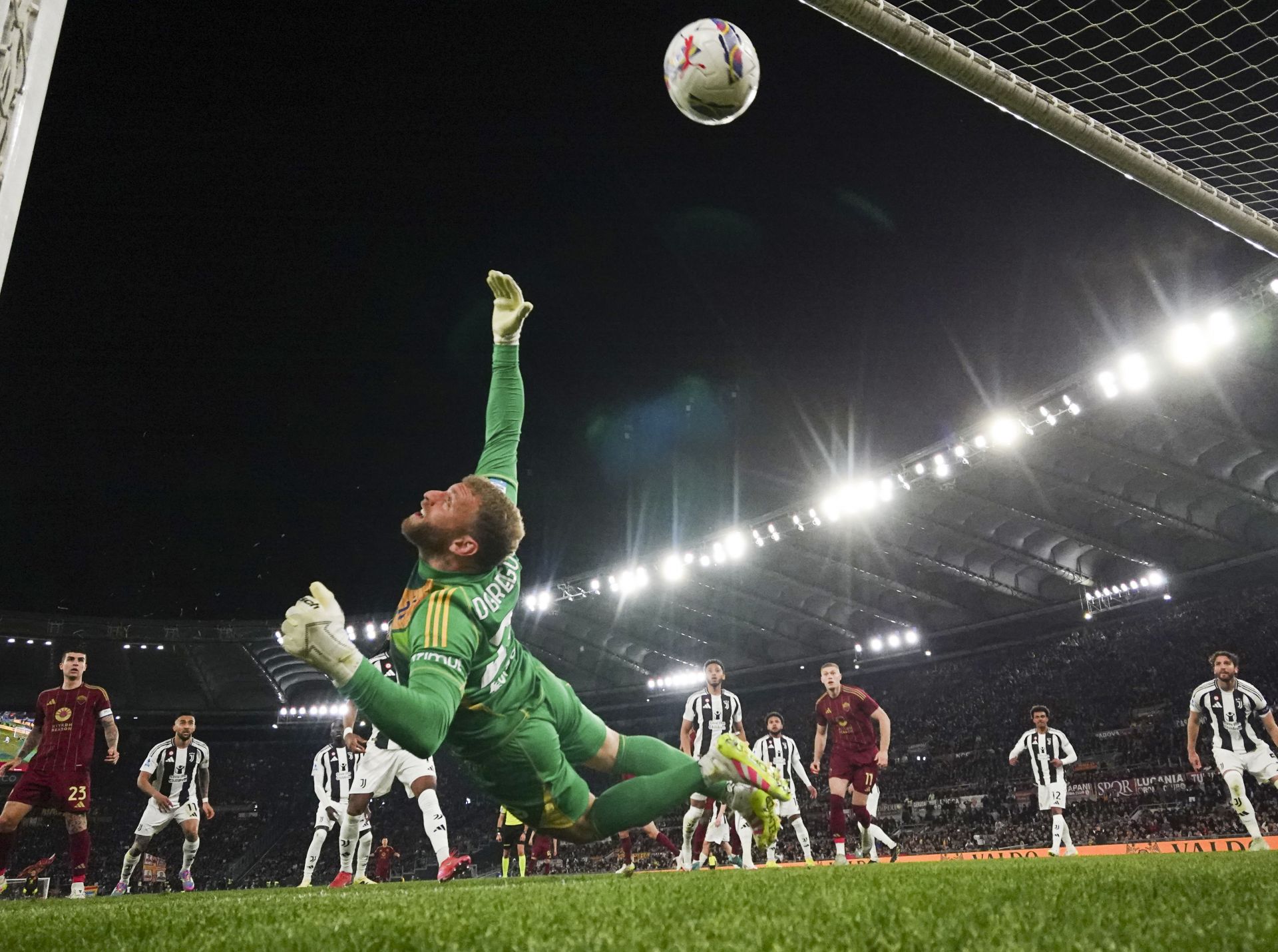 尤文图斯险胜,罗马艰难勉强晋级的简单介绍 尤文图斯险胜,罗马艰难勉强晋级的简单介绍