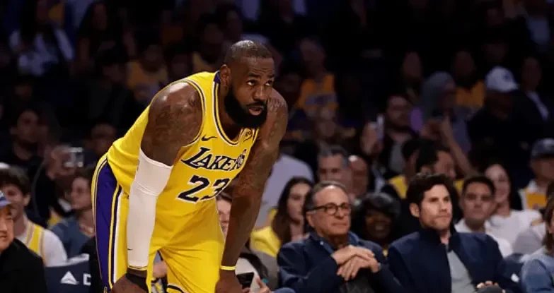 爱游戏登录入口-火箭队老板因言论引发美国媒体热议