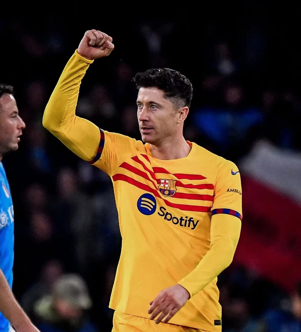 包含西班牙主场优势凸显，欧国联夺冠热门的词条