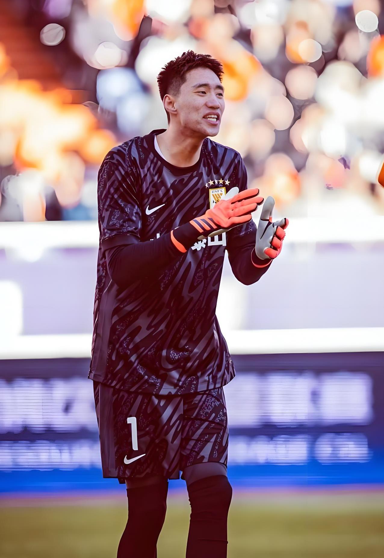 关于球员面对伤病困扰,积极康复备战的信息 关于球员面对伤病困扰,积极康复备战的信息