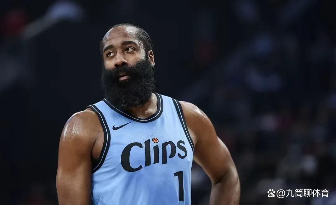 包含快船客场击败灰熊，乔治独揽分的词条