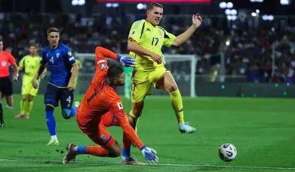 爱游戏网站-瑞典队艰难胜出,晋级欧洲杯四强赛