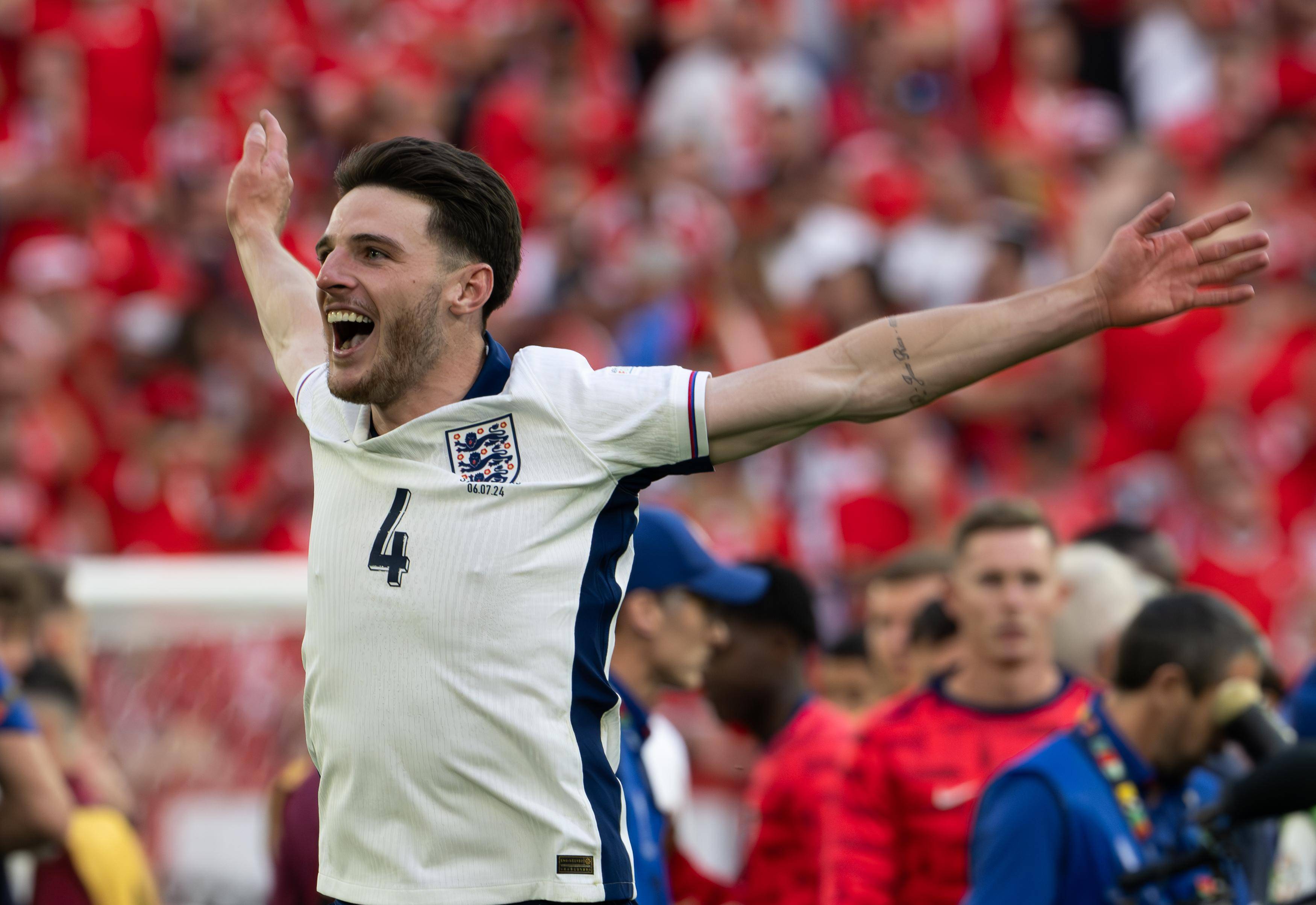 爱游戏登录入口-包含英格兰队与特立尼达和多巴哥队在莫斯科竞技场交锋,精彩纷呈的词条