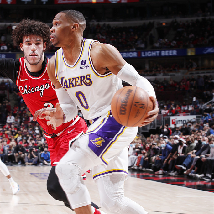 黄色战车横扫太阳,公牛再度败北的简单介绍 黄色战车横扫太阳,公牛再度败北的简单介绍