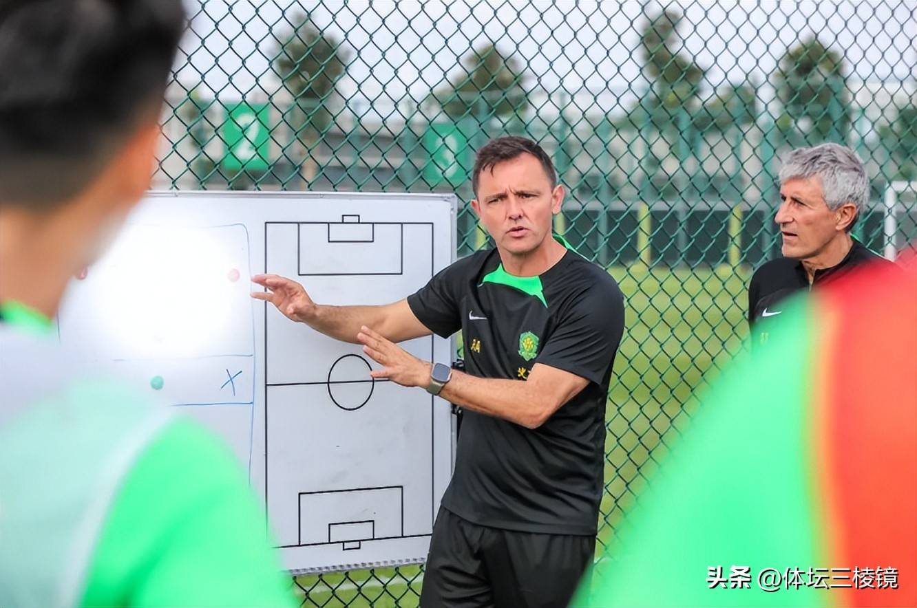 爱游戏平台-著名教练的战术调整受到关注